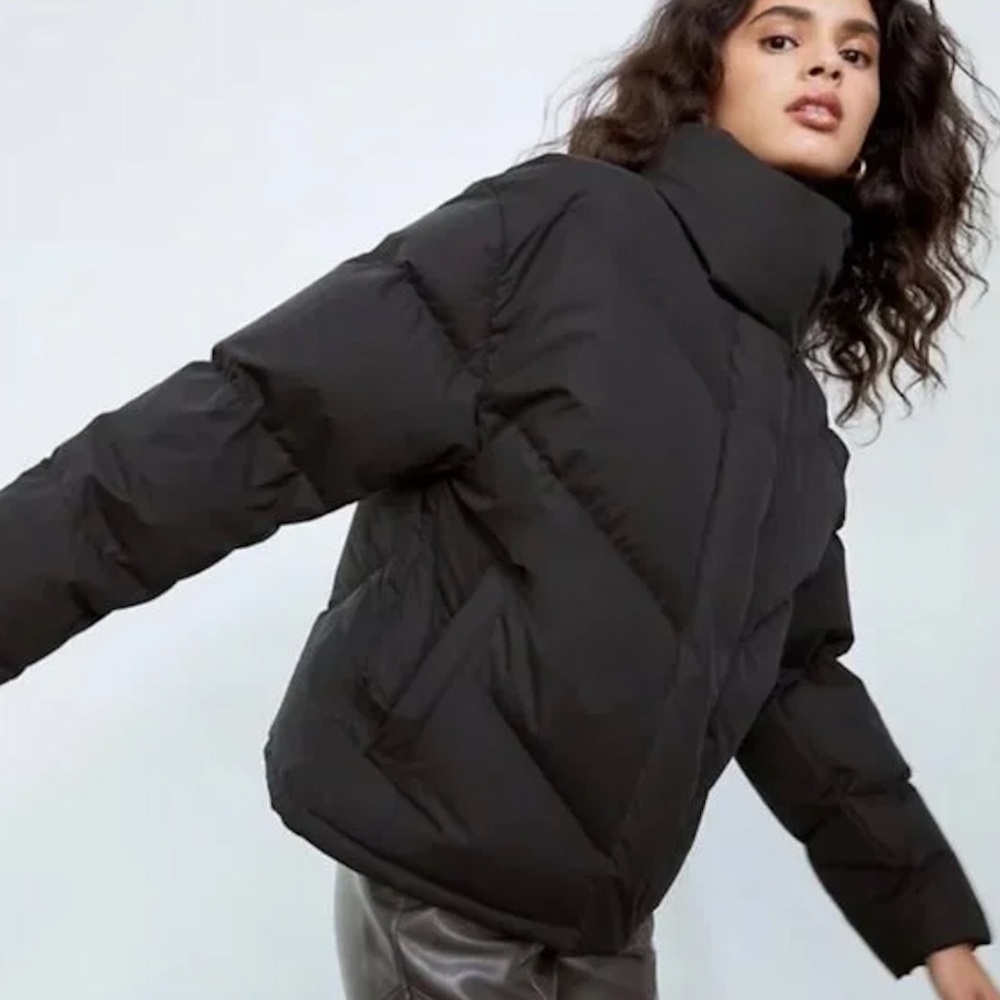 Aritzia Wilfred Cloud Puff Black Jacket